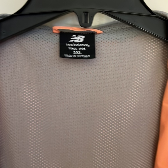 NEW BALANCE jacket - Picture 5 of 5